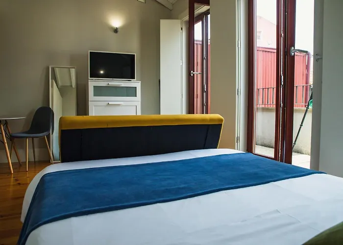 Апартаменты Patio Sto Ildefonso- Downtown And Front Balcony *